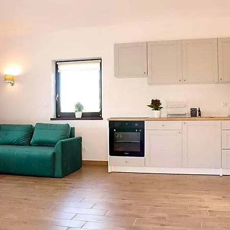 W Porcie Gaj Lodge Mikolajki (Mragowo)
